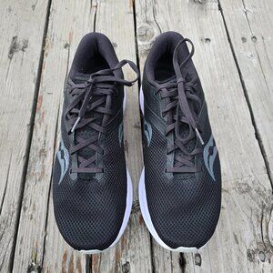 Saucony Men's Axon Road Running Shoe Black 11.5D